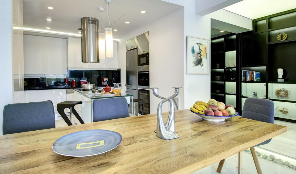 אתונה Frixos Acropolis Luxury Apartment מראה חיצוני תמונה
